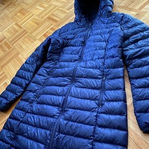 Aritzia TNA botanie long puffer Medium in Admiral